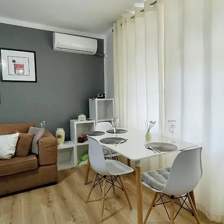 Luel Apartment